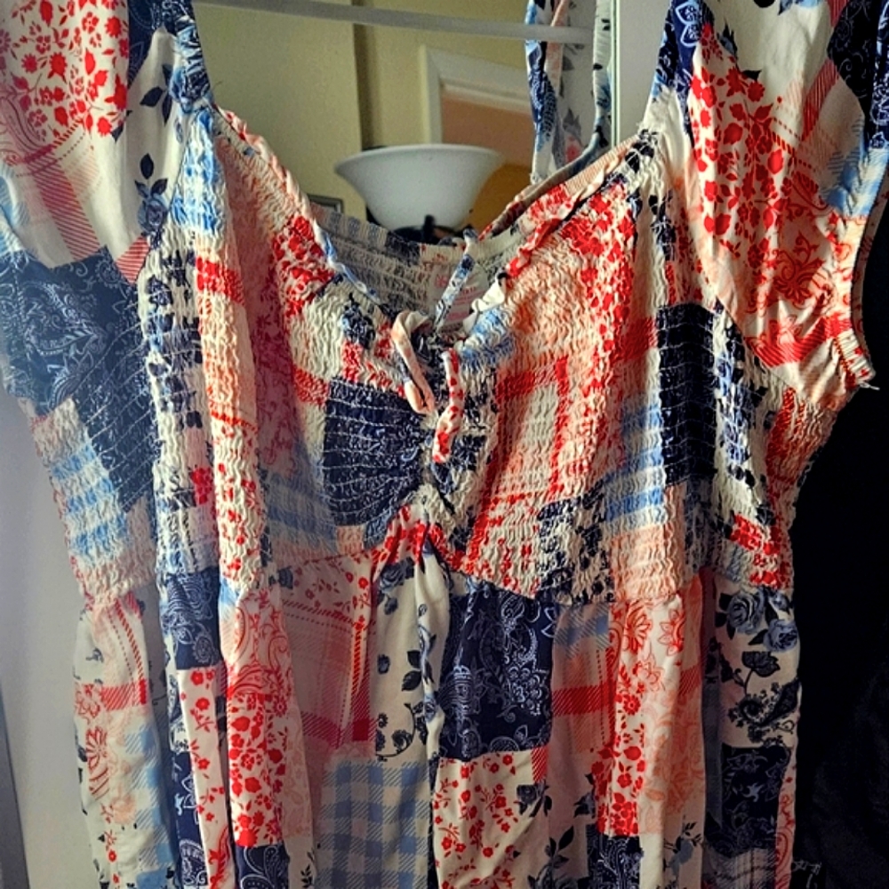 Short sleeve bohemian inspired top
